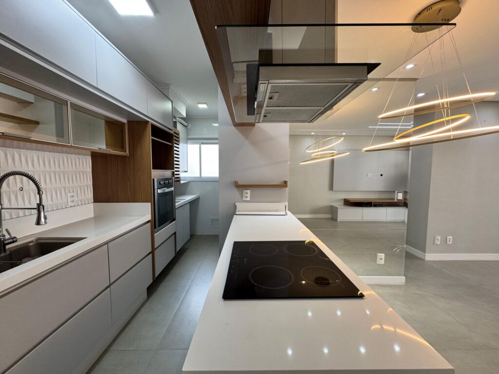 4068f5ab-c021-401b-9a80-f849a5e0c3c8