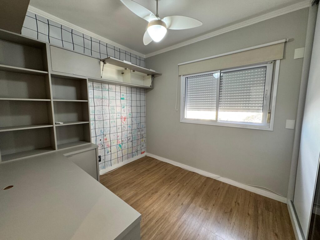 aa2c61ca-77a8-4be7-9572-ad4f36f0e9c5